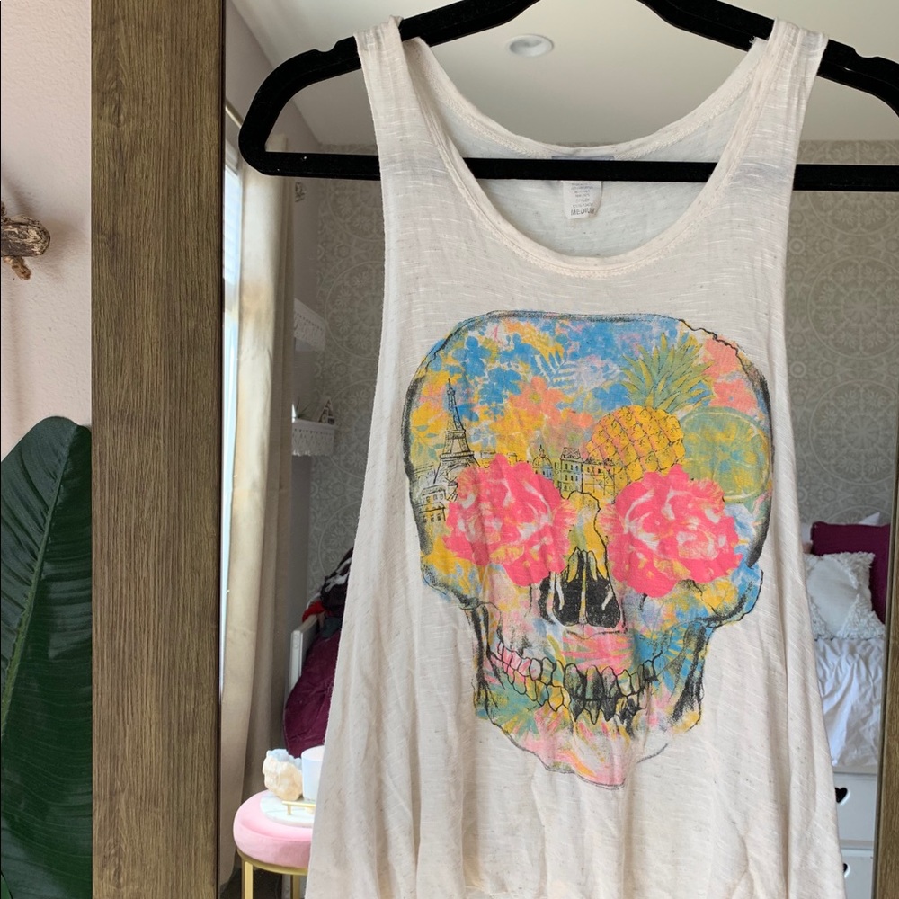 Tobi skull tank